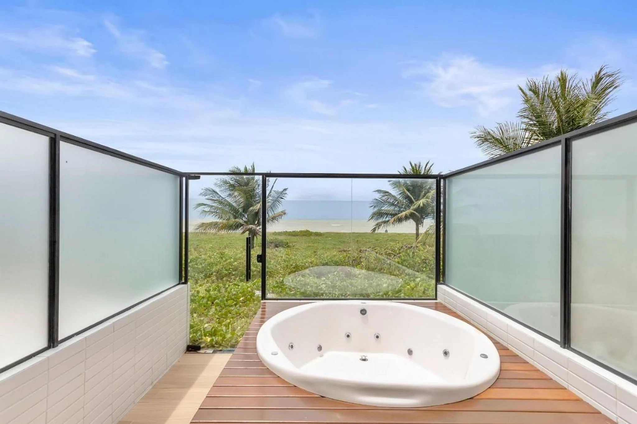 Alta Garden | Studio vists mar com jacuzzi Bessa — Mais fotos