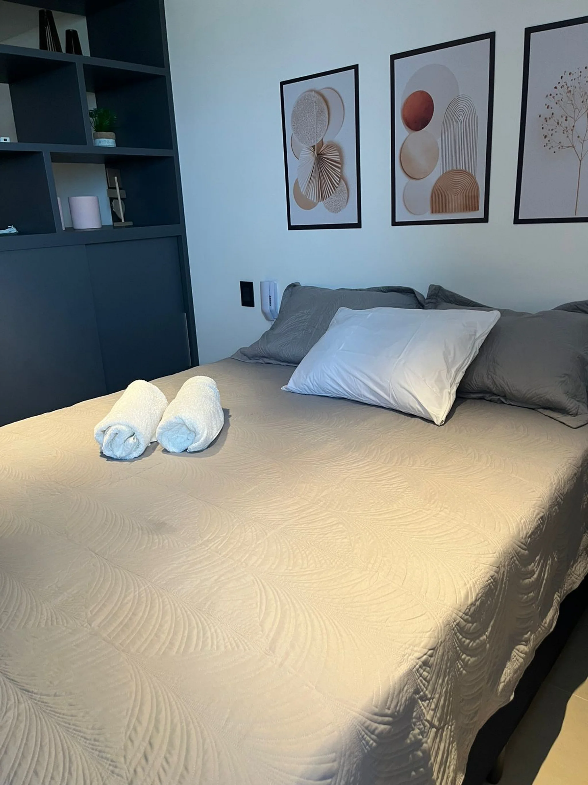 Emunah Suites — Ambientes