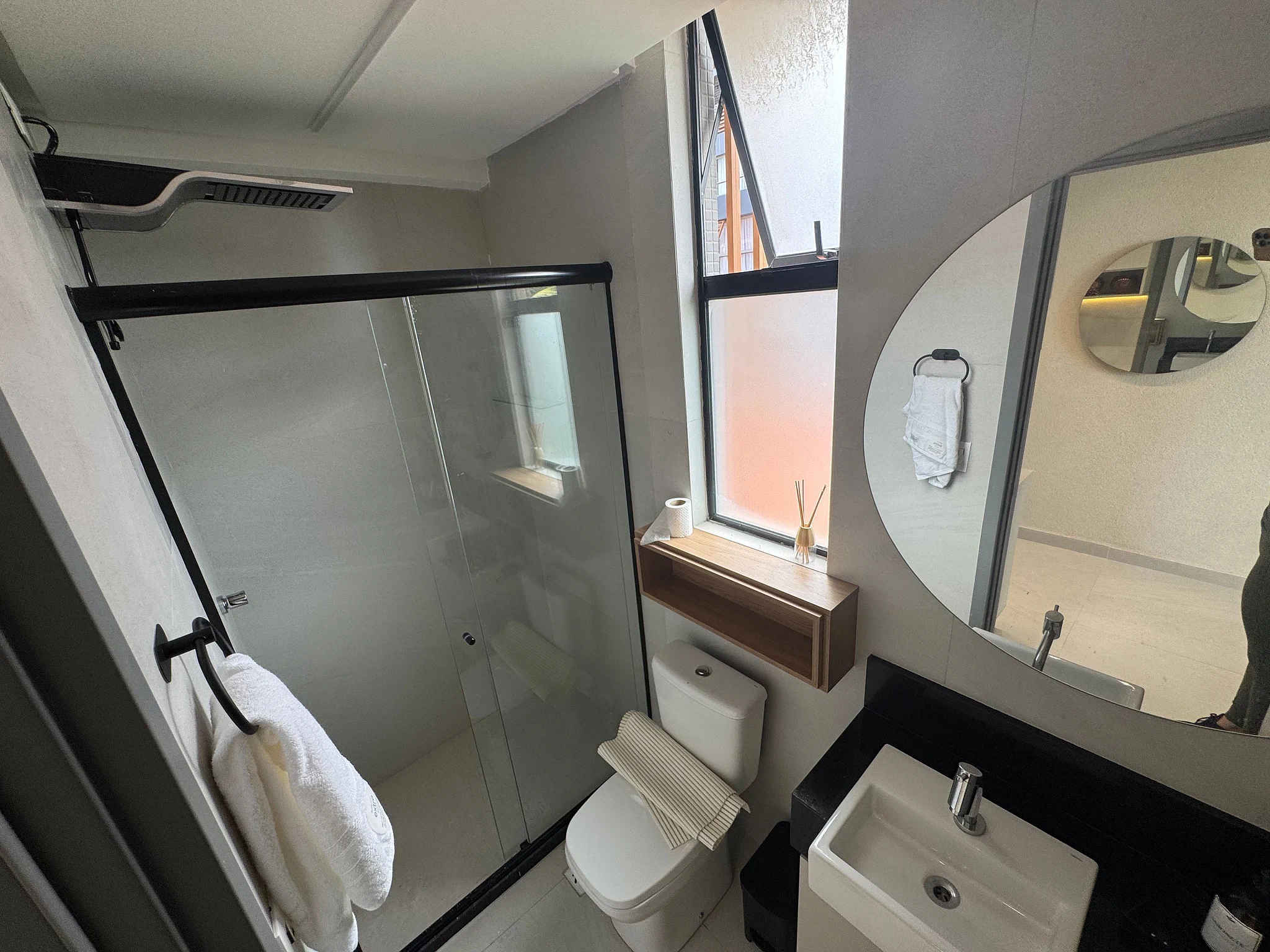 Breeze Suite Vista Mar — Ambientes