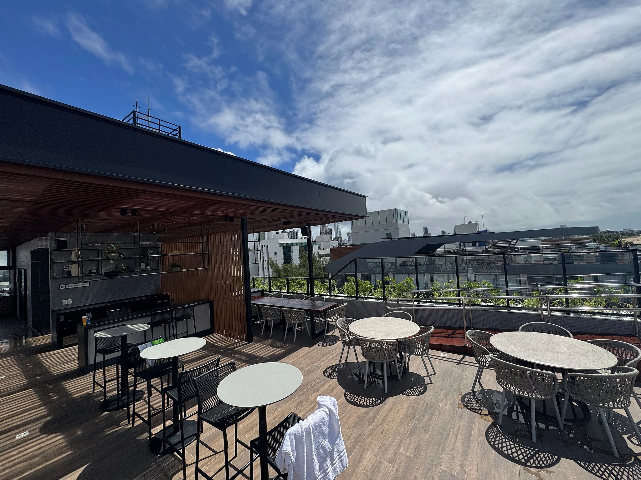Breeze Suite Vista Mar — Ambientes